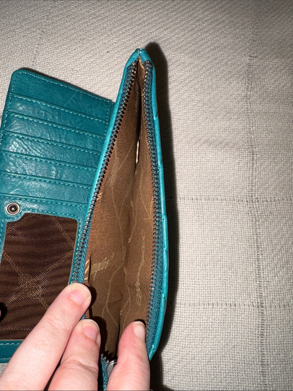 Wrangler Teal Chevron Zip-Around Wallet - Picture 4 of 4